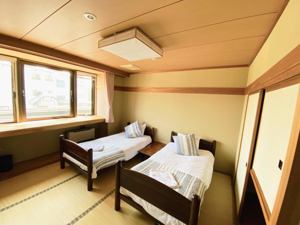 Red Fox Lodge Myoko Ngoại thất bức ảnh